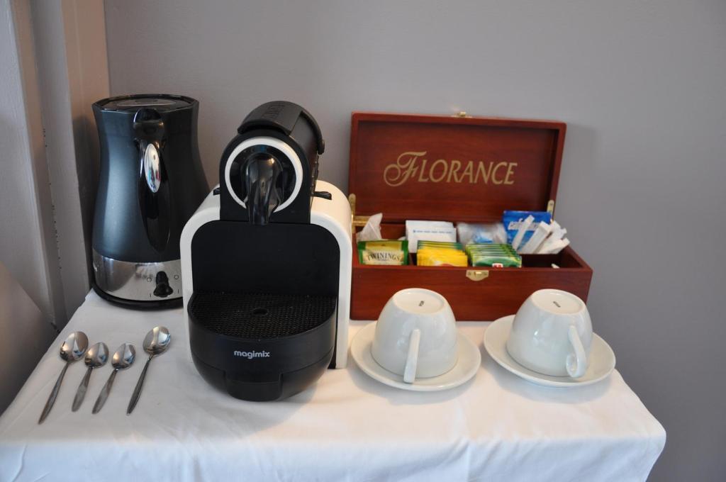 Hotel Des Rochers Perros-Guirec Ngoại thất bức ảnh